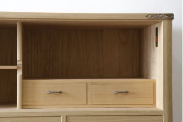 中古　美品　伝統工芸士　小林雄蔵作　品のある佇まいが和の雰囲気を引き立てる加茂総桐箪笥(胴丸、総桐たんす、衣装箪笥、収納箪笥、引き出し、和タンス)(定価約140万円)(R-078901)
