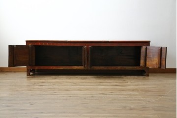 アジアンヴィンテージ!!　オリエンタルデザイン　中国美術　花鳥風月　異国情緒の雰囲気漂うローボード(ベンチ)　(R-078903)