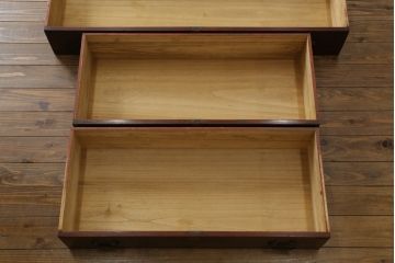 和製アンティーク　上手物!!　漆塗り　溜塗　内部桐材　落ち着きのある佇まいが魅力的な衣装箪笥(収納箪笥、時代箪笥、引き出し、チェスト)(R-078905)