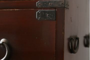 和製アンティーク　上手物!!　漆塗り　溜塗　内部桐材　落ち着きのある佇まいが魅力的な衣装箪笥(収納箪笥、時代箪笥、引き出し、チェスト)(R-078905)