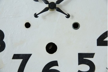 和製アンティーク　TOKYO MARK(東京マーク)　TUKYO MARK　丸いフォルムが可愛らしいシンプルな振り子時計　(R-078907)