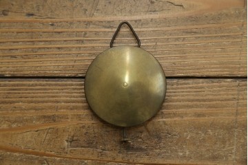 和製アンティーク　TOKYO MARK(東京マーク)　TUKYO MARK　丸いフォルムが可愛らしいシンプルな振り子時計　(R-078907)