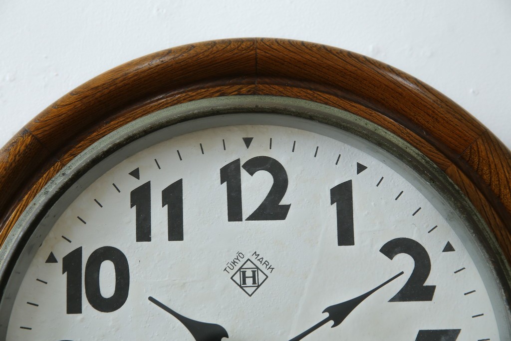 和製アンティーク　TOKYO MARK(東京マーク)　TUKYO MARK　丸いフォルムが可愛らしいシンプルな振り子時計　(R-078907)