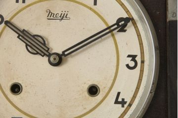 和製アンティーク　Meiji(明治時計社)　針と彫刻のデザインが素敵な振り子時計(柱時計、古時計、掛け時計)(R-078910)