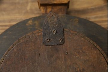 アメリカ　THE NEW HAVEN CLOCK社　8DAY　個性的なデザインが目を引く振り子時計(柱時計、古時計、掛け時計)(R-078914)