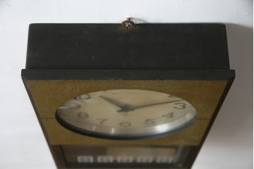 和製アンティーク　精工舎(SEIKOSHA、セイコー)　SONOLA(ソノーラ)　昭和レトロな雰囲気たっぷりのカレンダー機能付きトランジスタ柱時計(古時計、掛け時計)(R-078919)