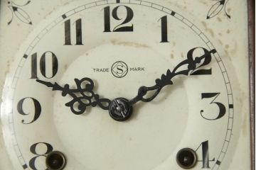 和製アンティーク　精工舎(SEIKOSHA、セイコー)　TRADE(S)MARK　落ち着いた色味と装飾がクラシカルな雰囲気を醸し出す振り子時計(柱時計、古時計、掛け時計)(R-078921)