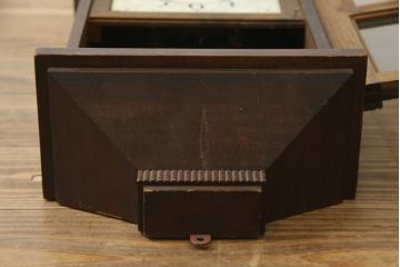 和製アンティーク　精工舎(SEIKOSHA、セイコー)　TRADE(S)MARK　落ち着いた色味と装飾がクラシカルな雰囲気を醸し出す振り子時計(柱時計、古時計、掛け時計)(R-078921)