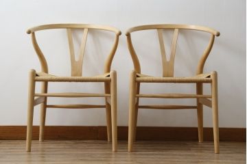 中古　北欧家具　老舗家具メーカー CARL HANSEN & SON(カール・ハンセン&サン)　ハンス J. ウェグナー(HANS J. WEGNER)デザイン　CH24　特徴的なラインを描く美しいフォルムのYチェア(ワイチェア、ダイニングチェア、アームチェア、イス、椅子)(R-078925)