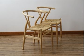 中古　北欧家具　老舗家具メーカー CARL HANSEN & SON(カール・ハンセン&サン)　ハンス J. ウェグナー(HANS J. WEGNER)デザイン　CH24　特徴的なラインを描く美しいフォルムのYチェア(ワイチェア、ダイニングチェア、アームチェア、イス、椅子)(R-078925)