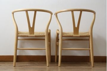 中古　北欧家具　老舗家具メーカー CARL HANSEN & SON(カール・ハンセン&サン)　ハンス J. ウェグナー(HANS J. WEGNER)デザイン　CH24　特徴的なラインを描く美しいフォルムのYチェア(ワイチェア、ダイニングチェア、アームチェア、イス、椅子)(R-078925)