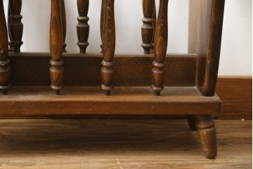 和製ビンテージ　飛騨産業　キツツキマーク　挽物のデザインがおしゃれなマガジンラック(本立て、収納、ヴィンテージ)(R-078927)