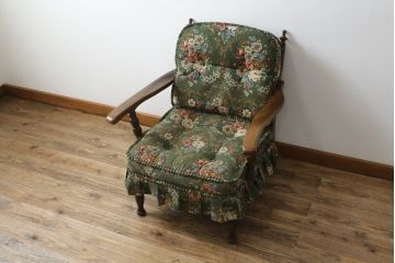 中古　飛騨産業　キツツキ　穂高シリーズ　シックで優雅な雰囲気漂う1人掛けソファ(アームチェア、一人掛け)(R-078928)