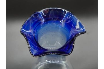 戦前　大正〜昭和初期　昭和レトロ　青フリルが可愛らしい花瓶2点セット(一輪挿し、花入、花器、硝子)(R-078932)