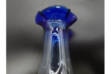 戦前　大正〜昭和初期　昭和レトロ　青フリルが可愛らしい花瓶2点セット(一輪挿し、花入、花器、硝子)(R-078932)