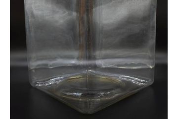 アンティーク雑貨　当時物　デッドストック　アルミ蓋　多種多様の使い道ができるガラス瓶(角型、角瓶、キャニスター、ガラスビン、菓子瓶、硝子、フタ付き、小物入れ、ディスプレイ雑貨、古道具、店舗什器)(R-078935)