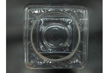 アンティーク雑貨　当時物　デッドストック　アルミ蓋　多種多様の使い道ができるガラス瓶(角型、角瓶、キャニスター、ガラスビン、菓子瓶、硝子、フタ付き、小物入れ、ディスプレイ雑貨、古道具、店舗什器)(R-078935)