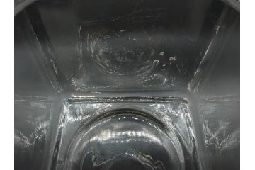 アンティーク雑貨　当時物　デッドストック　アルミ蓋　多種多様の使い道ができるガラス瓶(角型、角瓶、キャニスター、ガラスビン、菓子瓶、硝子、フタ付き、小物入れ、ディスプレイ雑貨、古道具、店舗什器)(R-078935)