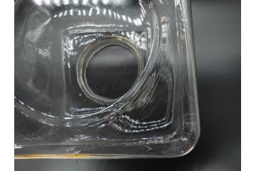 アンティーク雑貨　当時物　デッドストック　アルミ蓋　多種多様の使い道ができるガラス瓶(角型、角瓶、キャニスター、ガラスビン、菓子瓶、硝子、フタ付き、小物入れ、ディスプレイ雑貨、古道具、店舗什器)(R-078935)
