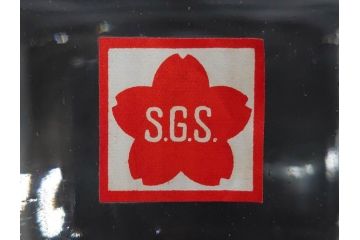 アンティーク雑貨　当時物　デッドストック　アルミ蓋　シンプルで使い勝手の良いガラス瓶(角型、角瓶、キャニスター、ガラスビン、菓子瓶、硝子、フタ付き、小物入れ、ディスプレイ雑貨、古道具、店舗什器)(R-078936)
