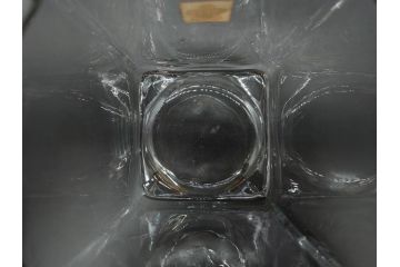 アンティーク雑貨　当時物　デッドストック　アルミ蓋　お部屋の雰囲気によく馴染むガラス瓶2点セット(角型、角瓶、キャニスター、ガラスビン、菓子瓶、硝子、フタ付き、小物入れ、ディスプレイ雑貨、古道具、店舗什器)(R-078939)