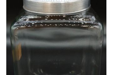 アンティーク雑貨　当時物　デッドストック　アルミ蓋　お部屋の雰囲気によく馴染むガラス瓶2点セット(角型、角瓶、キャニスター、ガラスビン、菓子瓶、硝子、フタ付き、小物入れ、ディスプレイ雑貨、古道具、店舗什器)(R-078939)