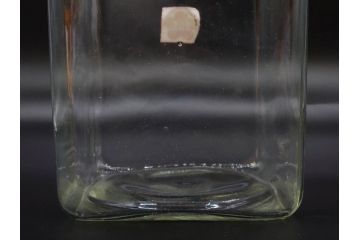 アンティーク雑貨　当時物　デッドストック　アルミ蓋　シンプルで使いやすいガラス瓶2点セット(角型、角瓶、キャニスター、ガラスビン、菓子瓶、硝子、フタ付き、小物入れ、ディスプレイ雑貨、古道具、店舗什器)(R-078942)