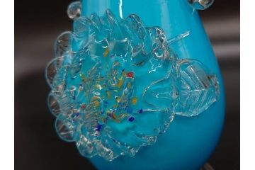 大正〜昭和初期　青/ピンク　紫陽花文様を引き立たせる色鮮やかな被せガラスが美しい花瓶(アジサイ、色被せ、吹きガラス、フリル、フラワーベース、花器、花入、花生、硝子)(R-078943)