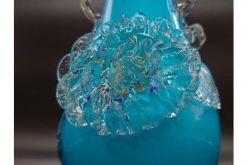大正〜昭和初期　青/ピンク　紫陽花文様を引き立たせる色鮮やかな被せガラスが美しい花瓶(アジサイ、色被せ、吹きガラス、フリル、フラワーベース、花器、花入、花生、硝子)(R-078943)