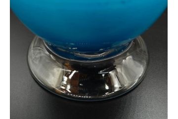 大正〜昭和初期　青/ピンク　紫陽花文様を引き立たせる色鮮やかな被せガラスが美しい花瓶(アジサイ、色被せ、吹きガラス、フリル、フラワーベース、花器、花入、花生、硝子)(R-078943)