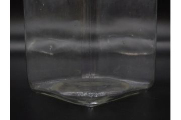 アンティーク雑貨　当時物　デッドストック　アルミ蓋　様々な用途に使えるガラス瓶3個セット(角型、角瓶、キャニスター、ガラスビン、菓子瓶、硝子、フタ付き、小物入れ、ディスプレイ雑貨、古道具、店舗什器)(R-078947)