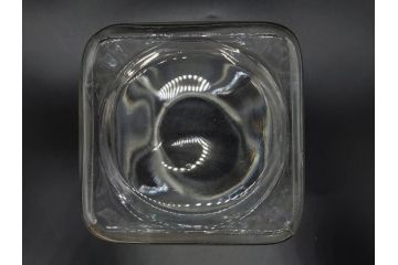 アンティーク雑貨　当時物　デッドストック　アルミ蓋　様々な用途に使えるガラス瓶3個セット(角型、角瓶、キャニスター、ガラスビン、菓子瓶、硝子、フタ付き、小物入れ、ディスプレイ雑貨、古道具、店舗什器)(R-078947)