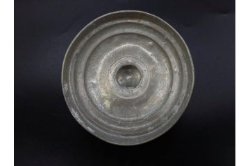 アンティーク雑貨　当時物　デッドストック　アルミ蓋　様々な用途に使えるガラス瓶3個セット(角型、角瓶、キャニスター、ガラスビン、菓子瓶、硝子、フタ付き、小物入れ、ディスプレイ雑貨、古道具、店舗什器)(R-078947)