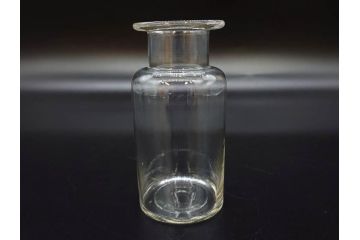 昭和初期　当時物　未使用　ロート　シャーレ　薬瓶　蓋付きガラス瓶　時代がかった味のあるガラス瓶など10個セット(ペトリ皿、メディシンボトル、実験器具、じょうご、漏斗、硝子、ビン、NAGAOKAGARASU&CO)(R-078948)