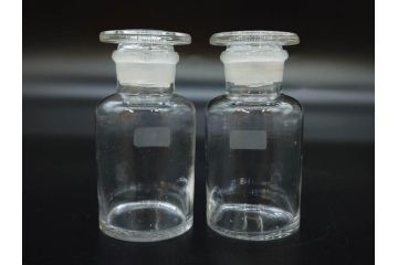 昭和初期　当時物　未使用　ロート　シャーレ　薬瓶　蓋付きガラス瓶　時代がかった味のあるガラス瓶など10個セット(ペトリ皿、メディシンボトル、実験器具、じょうご、漏斗、硝子、ビン、NAGAOKAGARASU&CO)(R-078948)