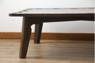 中古　軽井沢彫り　深い木の色味と桜の彫りが美しい座卓(ローテーブル、センターテーブル、リビングテーブル)(R-078953)