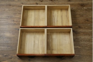 中古　岩谷堂箪笥　力強い杢目と黒々とした金具が迫力ある茶箪笥　(R-078957)