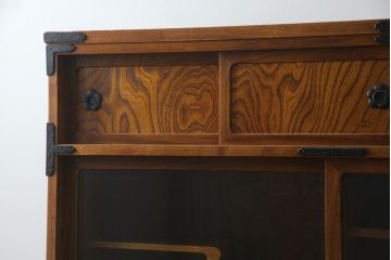 中古　伝統民芸　岩谷堂箪笥　力強い杢目と金具が迫力のある茶棚(茶箪笥、収納棚、戸棚、食器棚、引き出し、上下バラ売り可能)(R-078957)