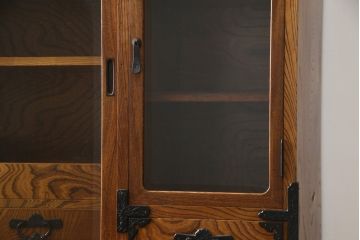 中古　伝統民芸　岩谷堂箪笥　力強い杢目と金具が迫力のある茶棚(茶箪笥、収納棚、戸棚、食器棚、引き出し、上下バラ売り可能)(R-078957)