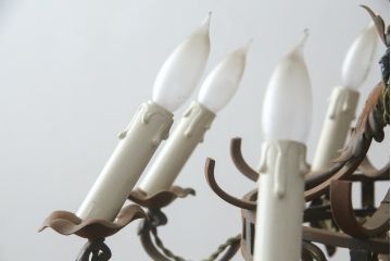 フランスアンティーク　ロートアイアン製　クラシカルなデザインが素敵なシャンデリア(天井照明、吊り下げ照明、ペンダントライト、蝋燭型、キャンドル型)(R-078962)