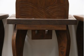 中古　美品　軽井沢彫り　牡丹　葡萄(ブドウ)　贅沢な総彫り仕上げのダイニングチェア4脚セット(板座チェア、アームレスチェア、椅子、イス)(R-078964)