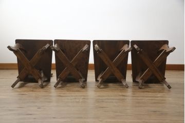 中古　美品　軽井沢彫り　牡丹　葡萄(ブドウ)　贅沢な総彫り仕上げのダイニングチェア4脚セット(板座チェア、アームレスチェア、椅子、イス)(R-078964)