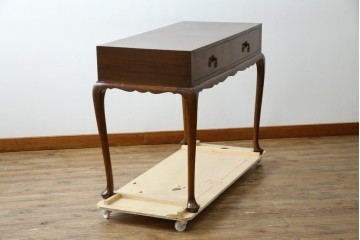 イギリスアンティーク　ウォルナット材の落ち着いた色味が素敵な猫脚コンソールデスク　(R-078971)