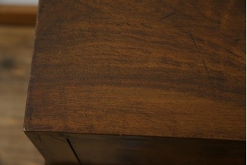 イギリスアンティーク　ウォルナット材の落ち着いた色味が素敵な猫脚コンソールデスク　(R-078971)