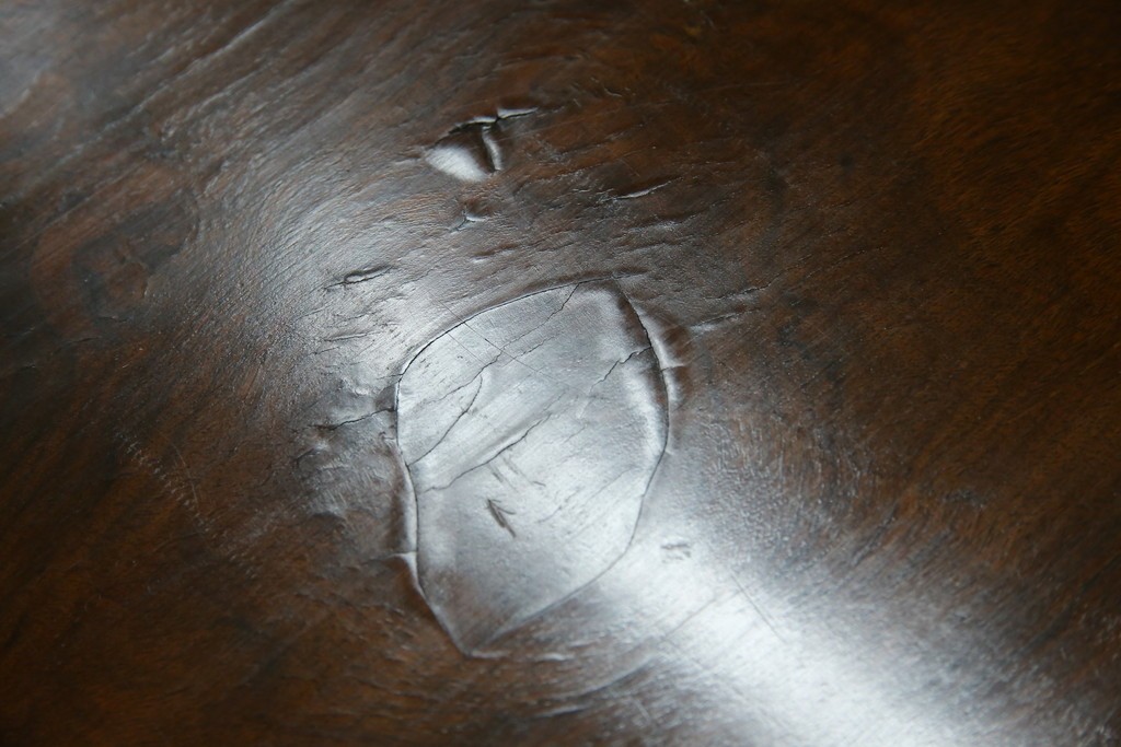 イギリスアンティーク　ウォルナット材の落ち着いた色味が素敵な猫脚コンソールデスク　(R-078971)