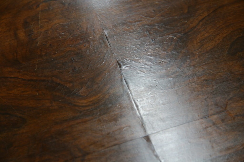 イギリスアンティーク　ウォルナット材の落ち着いた色味が素敵な猫脚コンソールデスク　(R-078971)