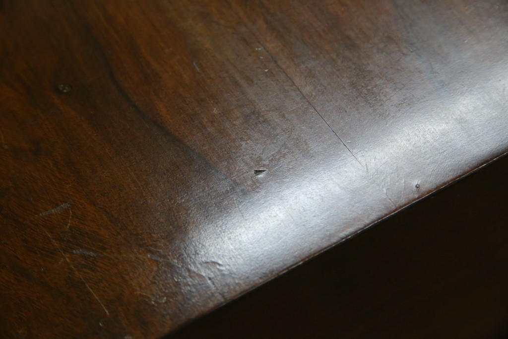 イギリスアンティーク　ウォルナット材の落ち着いた色味が素敵な猫脚コンソールデスク　(R-078971)