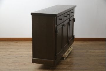 中古　美品　KASHIWA(柏木工)　オーク材　WILDERNESS(ウィルダネス)シリーズ　K139　自然な丸みを帯びた美しいフォルムが印象的なローボード(サイドボード、サイドキャビネット、戸棚、収納棚、食器棚)(定価約39万円)(R-078973)