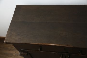 中古　美品　KASHIWA(柏木工)　オーク材　WILDERNESS(ウィルダネス)シリーズ　K139　自然な丸みを帯びた美しいフォルムが印象的なローボード(サイドボード、サイドキャビネット、戸棚、収納棚、食器棚)(定価約39万円)(R-078973)