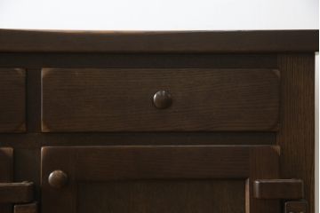 中古　美品　KASHIWA(柏木工)　オーク材　WILDERNESS(ウィルダネス)シリーズ　K139　自然な丸みを帯びた美しいフォルムが印象的なローボード(サイドボード、サイドキャビネット、戸棚、収納棚、食器棚)(定価約39万円)(R-078973)